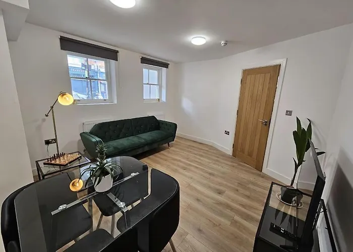 Elegant Garden Apartment Near Tufnell Park St